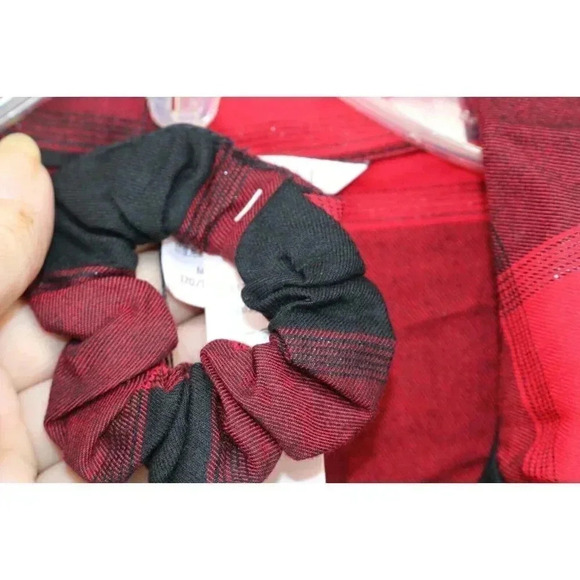 Victoria's Secret Pajama Top-Red and Black Plaid-Medium-Matching Scrunchie-New - Picture 5 of 10